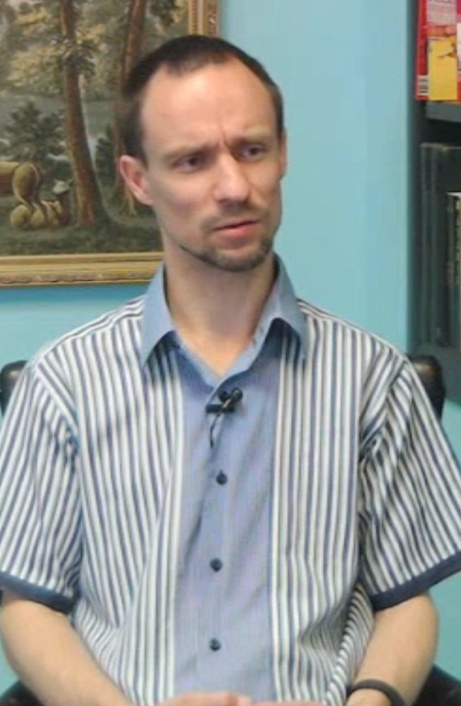 Фролов Юрий Юрьевич